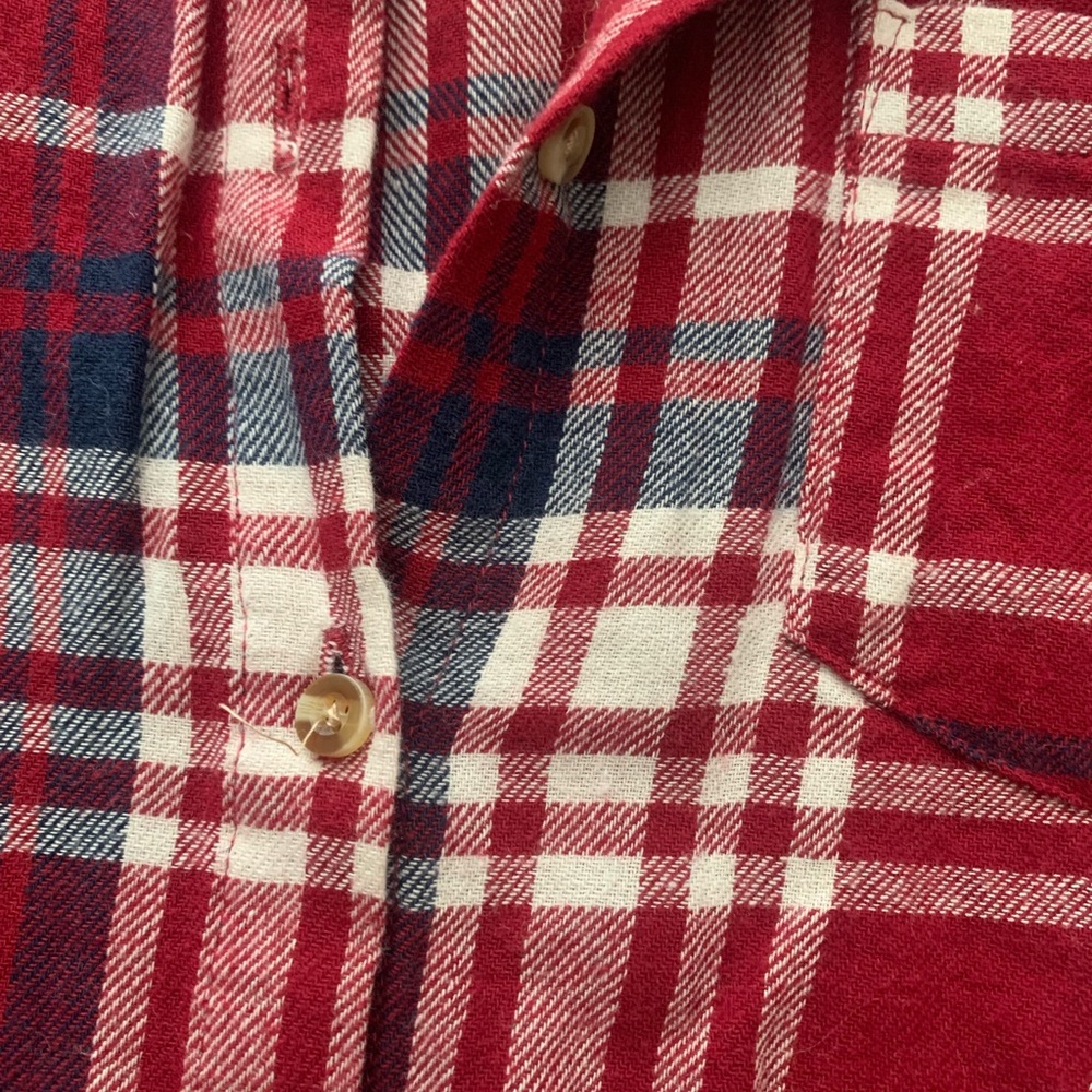 Red flannel - Picture 3 of 3